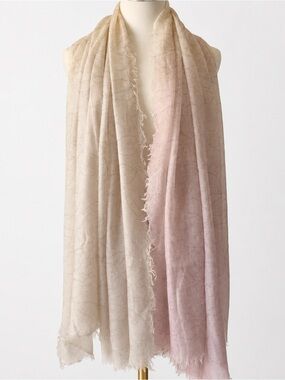 RARE NWT CHANEL 2013 Large Camellia Cashmere Scarf Shawl Stole Beige Pink Gray